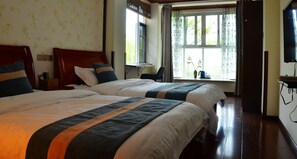 Standard Twin Room | Desk, blackout drapes, free WiFi - Dream House Qingchengshan (Chengdu)