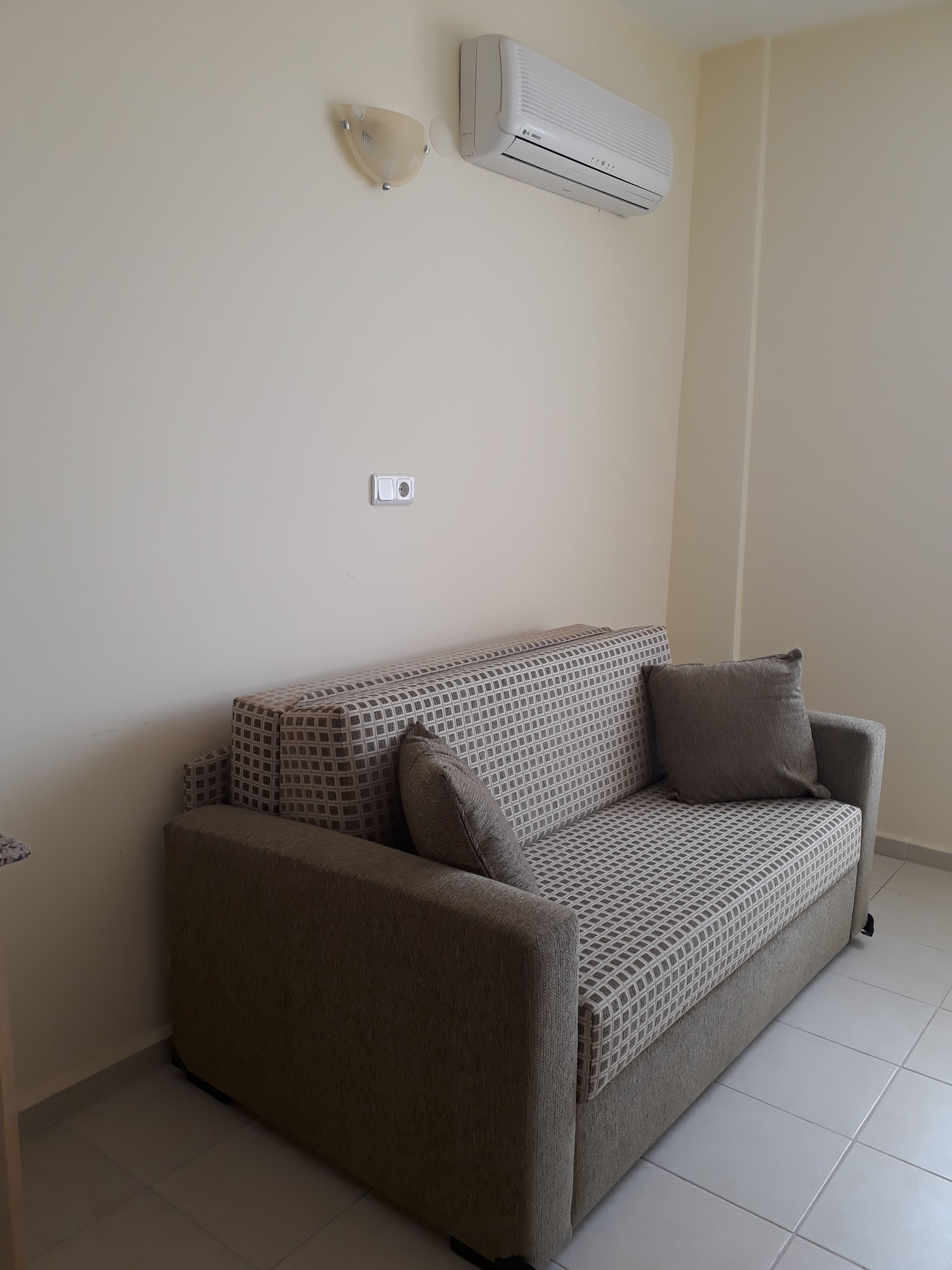 comfort suite | living area | lcd tv