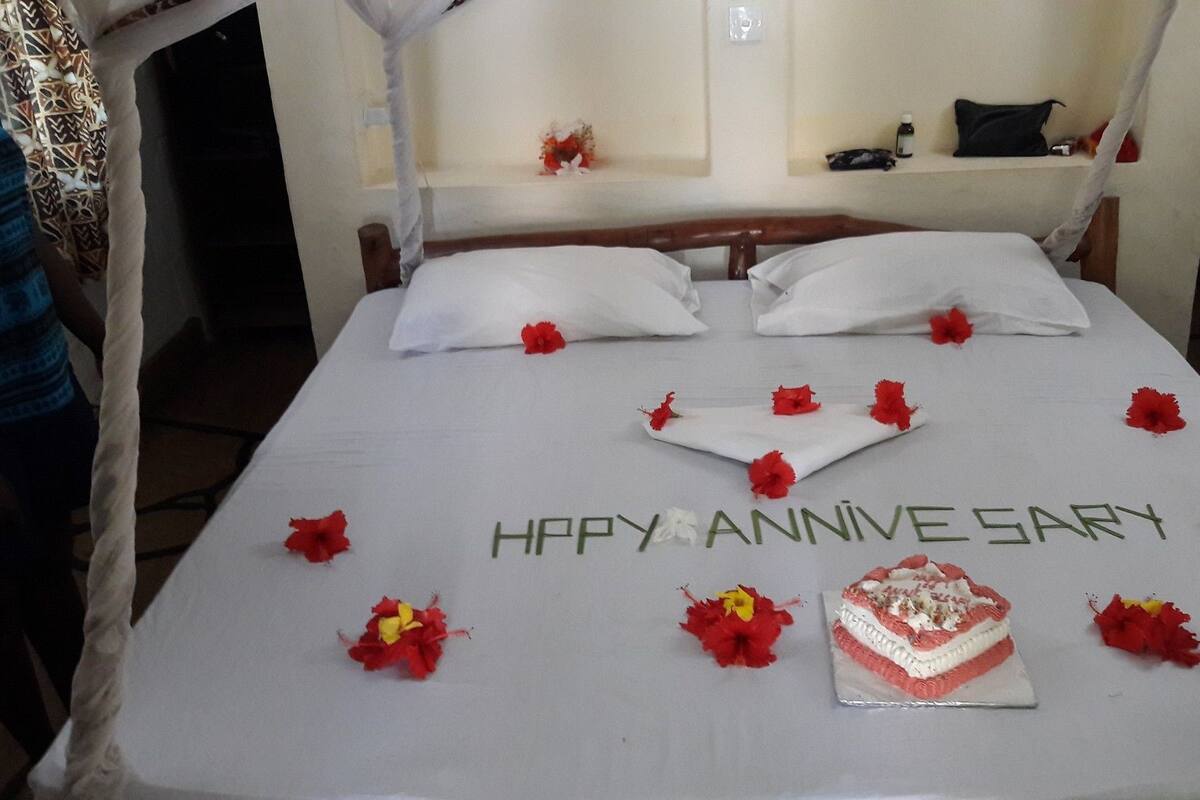 1 bedroom, premium bedding, individually decorated