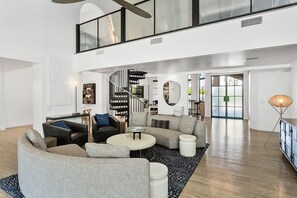 Interior - SWSS Modern Compound: Guests Love It! Private Pool Hot Tub Putting Green (Scottsdale)