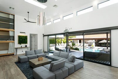 SWSS 11BR Modern Compound | Pool, Hot Tub, Putting Green, Golf Cage & Games