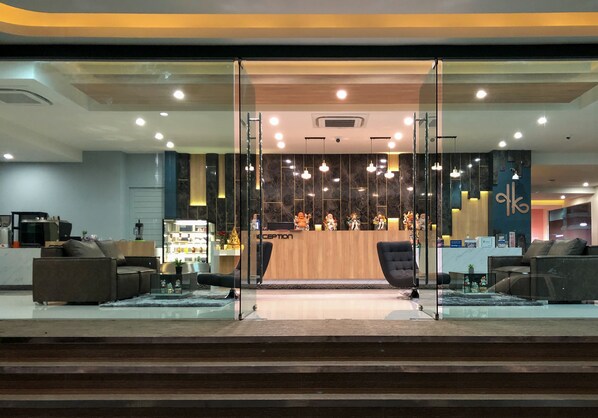 ด้านหน้าที่พัก