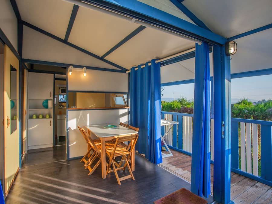 Family Bungalow, 2 Bedrooms (Azul) | 2 bedrooms, blackout drapes, free WiFi, bed sheets