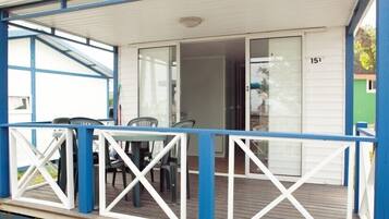 Mobile Home, 2 Bedrooms | Terrace/patio