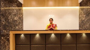 Reception - hotel vista inn (Navi Mumbai)