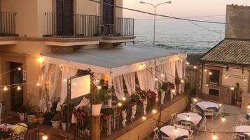 Superior-Doppel- oder -Zweibettzimmer, 1 Queen-Bett, Nichtraucher, Meerblick | Ausblick vom Zimmer