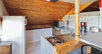 Homerez - Apartment in Échenans with parking