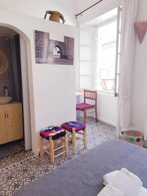 Standaard kamer, 1 tweepersoonsbed | Verduisterende gordijnen, gratis wifi, beddengoed