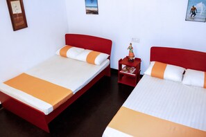 Kamar Double atau Twin Standar, 2 Tempat Tidur Twin | Didekorasi berbeda-beda dan dilengkapi dengan perabotan berbeda-beda