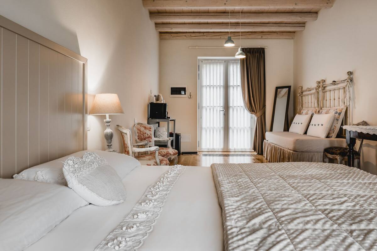 Junior Suite, Garden View