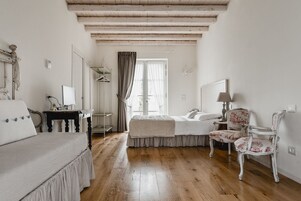 Junior Suite, Garden View | Egyptian cotton sheets, premium bedding, down comforters