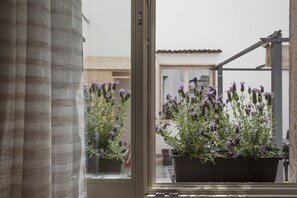 Habitación doble superior | Vista al patio