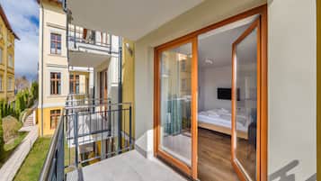 Studio (10) | Balcony