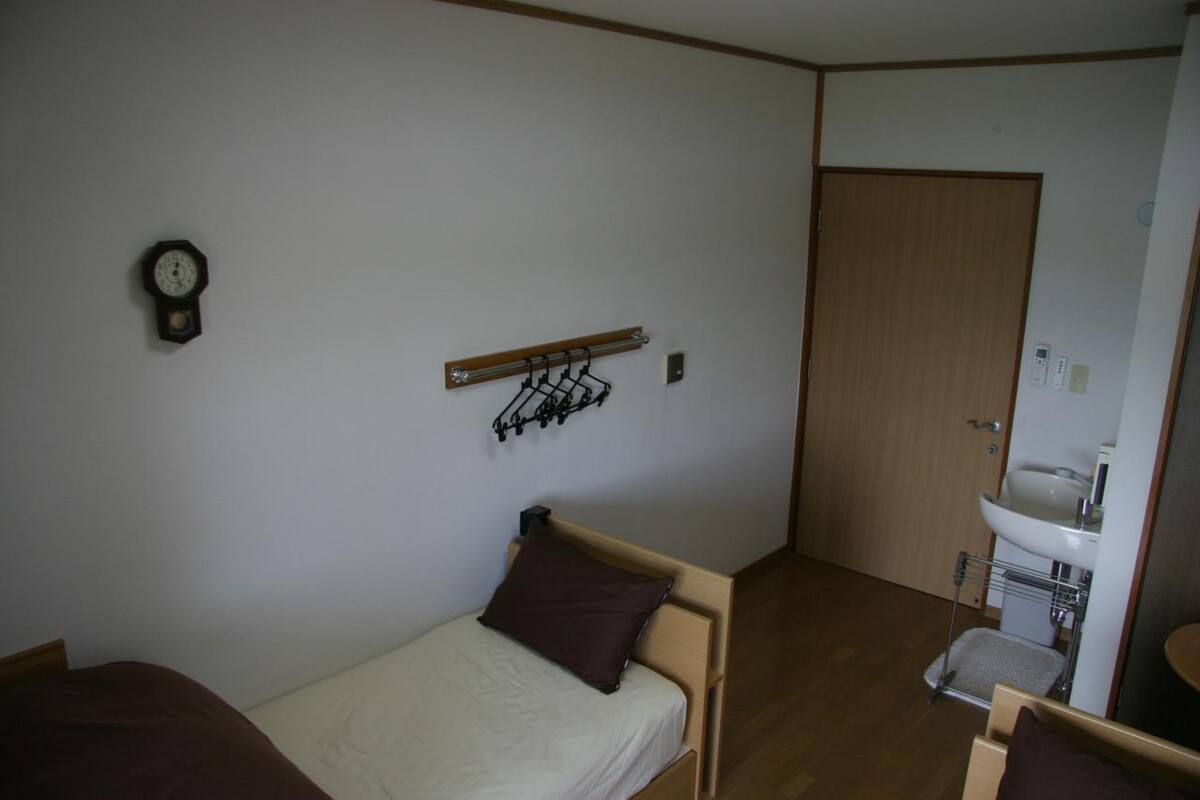 Economy Twin Room