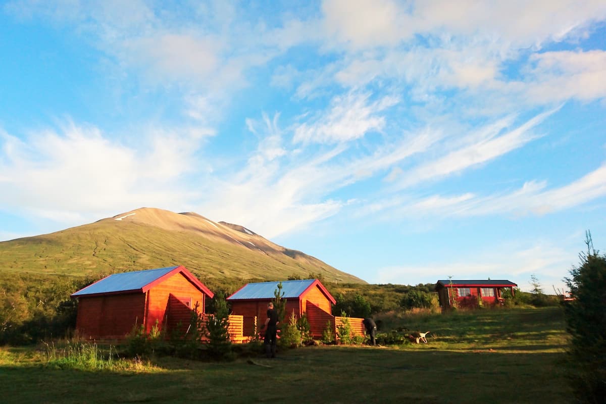 Cottage, 1 Bedroom, Private Bathroom | Blackout drapes, free cribs/infant beds, free WiFi, bed sheets