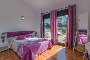 3 dormitorios, tabla de planchar con plancha, wifi gratis y ropa de cama