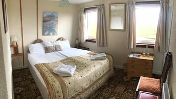 Individually decorated, individually furnished, bed sheets