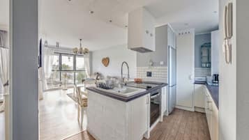 Apartment (208) | Private kitchenette