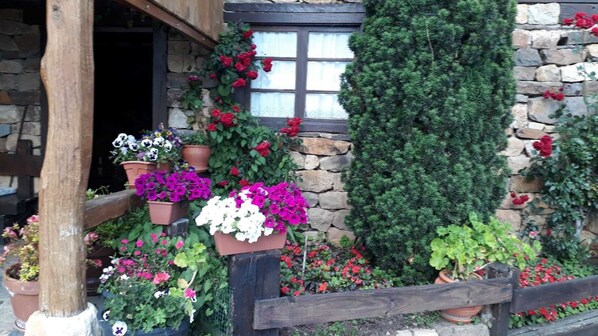 Property entrance - Posada Torcaz (Cabezon de Liebana)