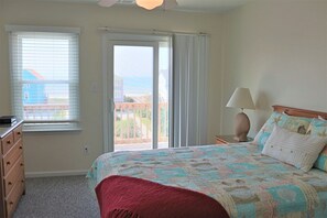 5 bedrooms, free WiFi, bed sheets