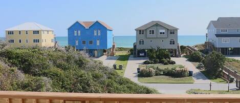 المنطقة المحيطة بالمنشأة