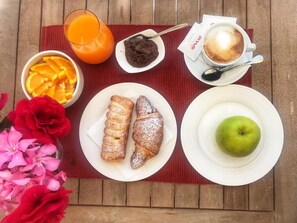 Desayuno estilo bufé