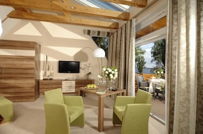 Lobby sitting area - Aparthotel Am See (Plau am See)