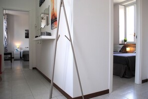 2 多间卧室、WiFi