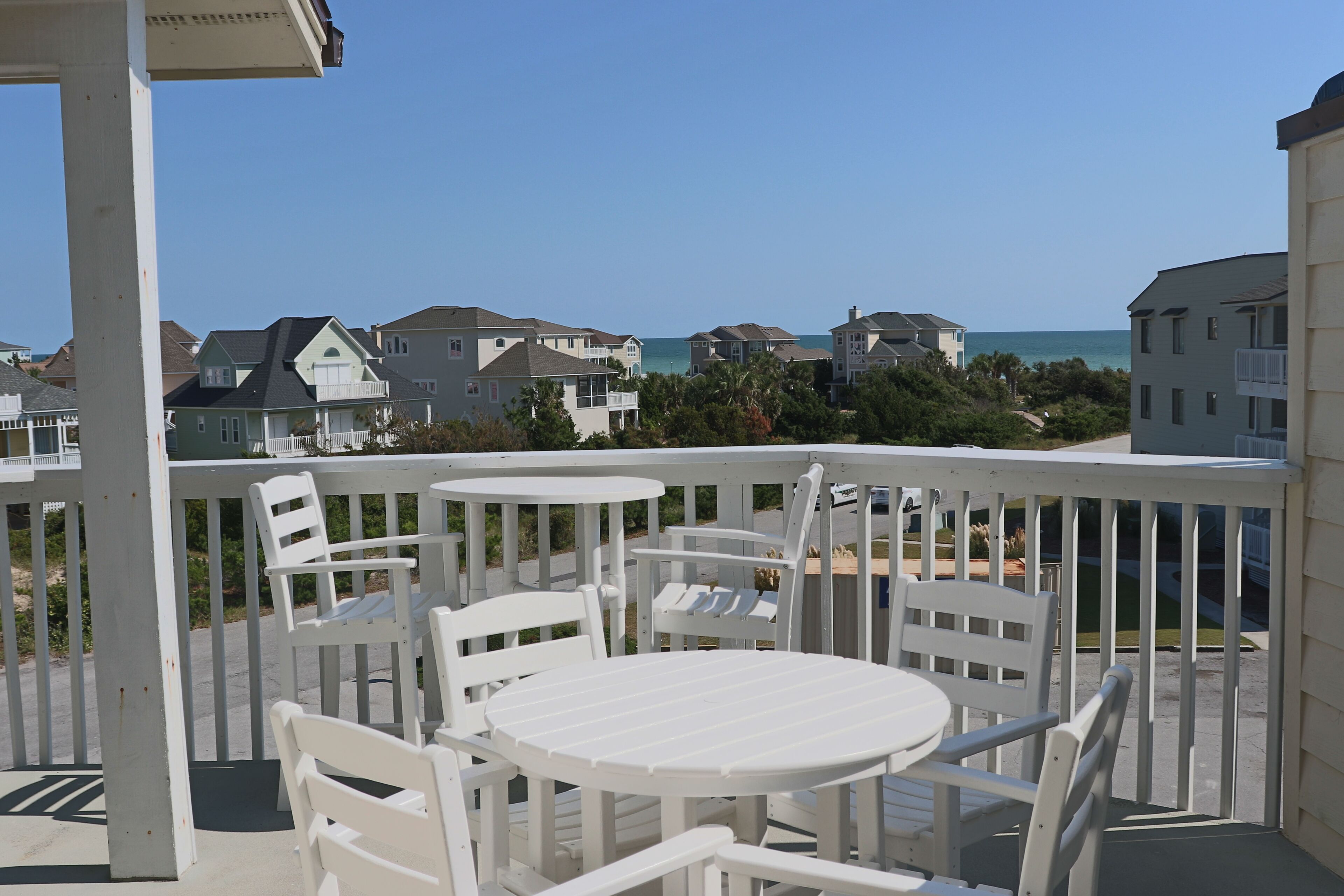 屋外ダイニングエリア