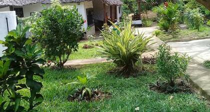 Diani Banda Cottages