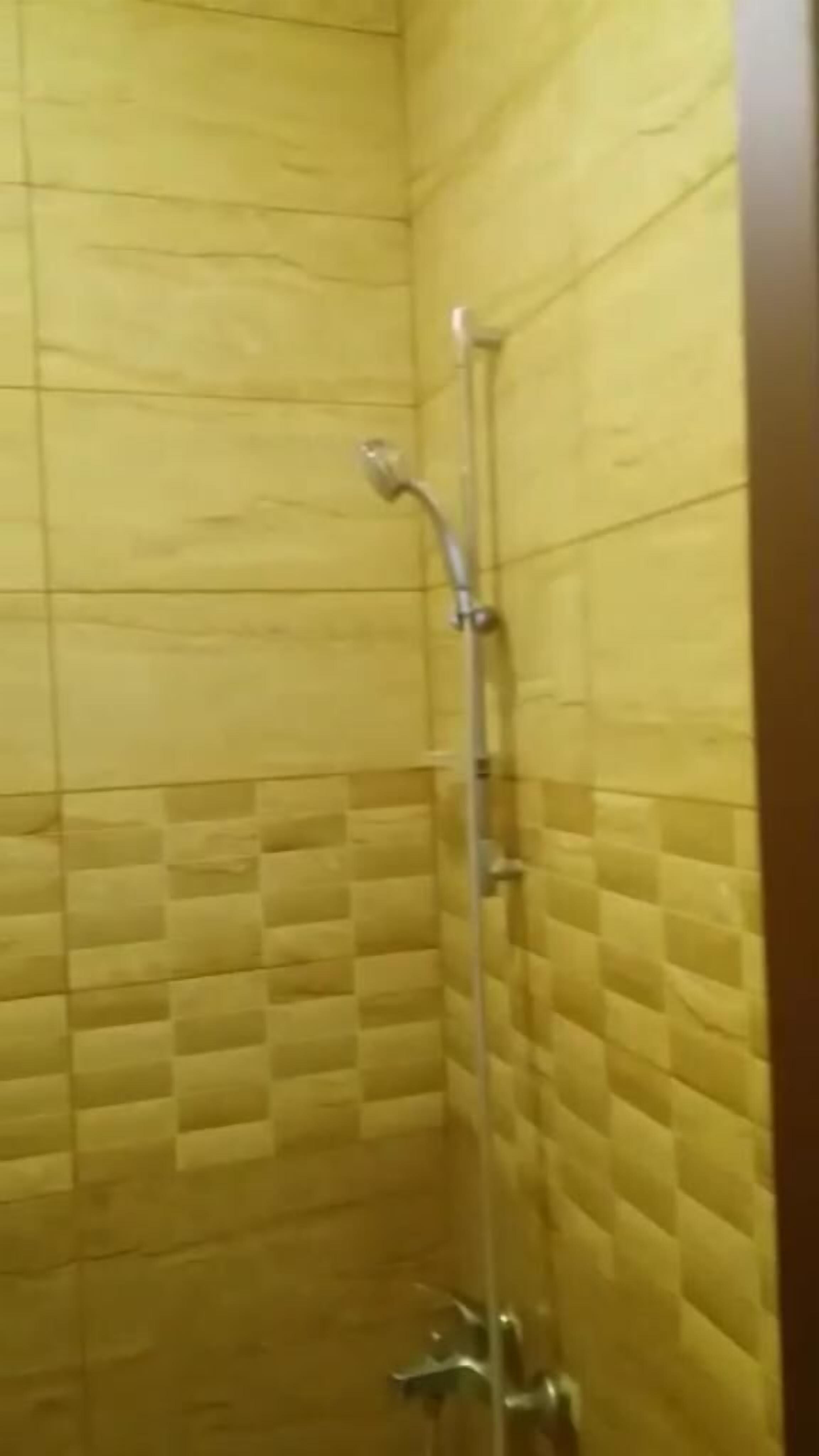 Apartment, 2 Bedrooms | Bathroom shower