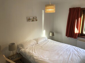 Apartment (2 Bedrooms)