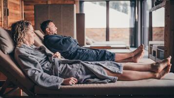 Sauna, steam room