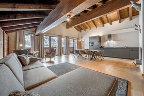 Penthouse Apartment | 6+2 | 私人厨房 | 大冰箱、微波炉、炉灶、洗碗机