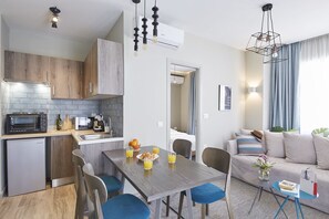 Appartement, 2 chambres, balcon (4th floor) | Coin séjour