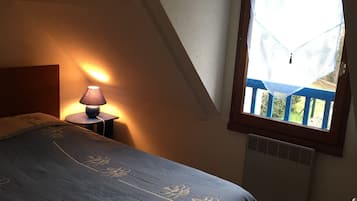 2 Schlafzimmer, Bügeleisen/Bügelbrett, kostenloses WLAN