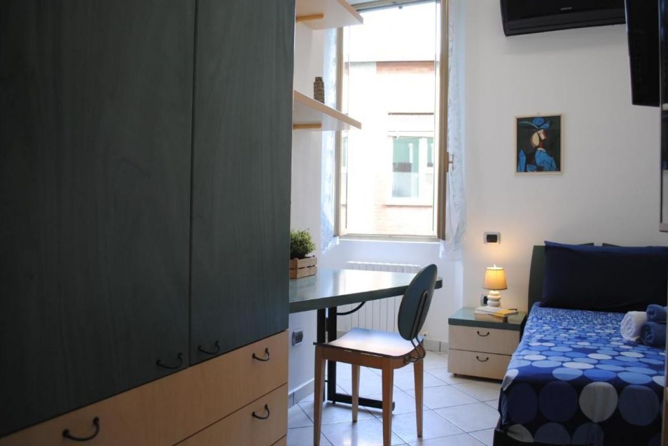 3 chambres, fer et planche à repasser, Wi-Fi, draps fournis