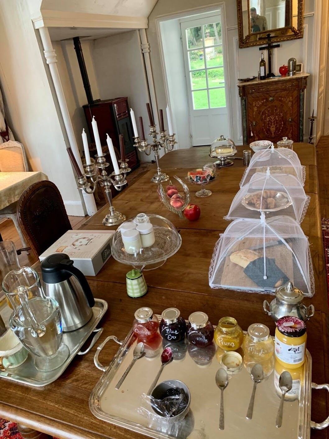 Free daily continental breakfast 