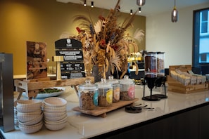 Daily buffet breakfast (EUR 26.50 per person) - Corsendonk Turnova (Turnhout)