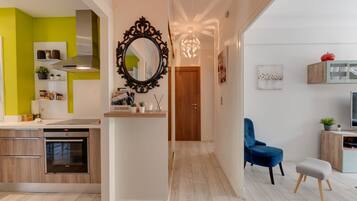 Refrigerador, lavavajillas, cafetera/tetera, tostadora