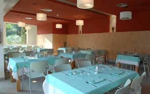 Breakfast area - Camping Santa Elena Ciutat (Lloret de Mar)