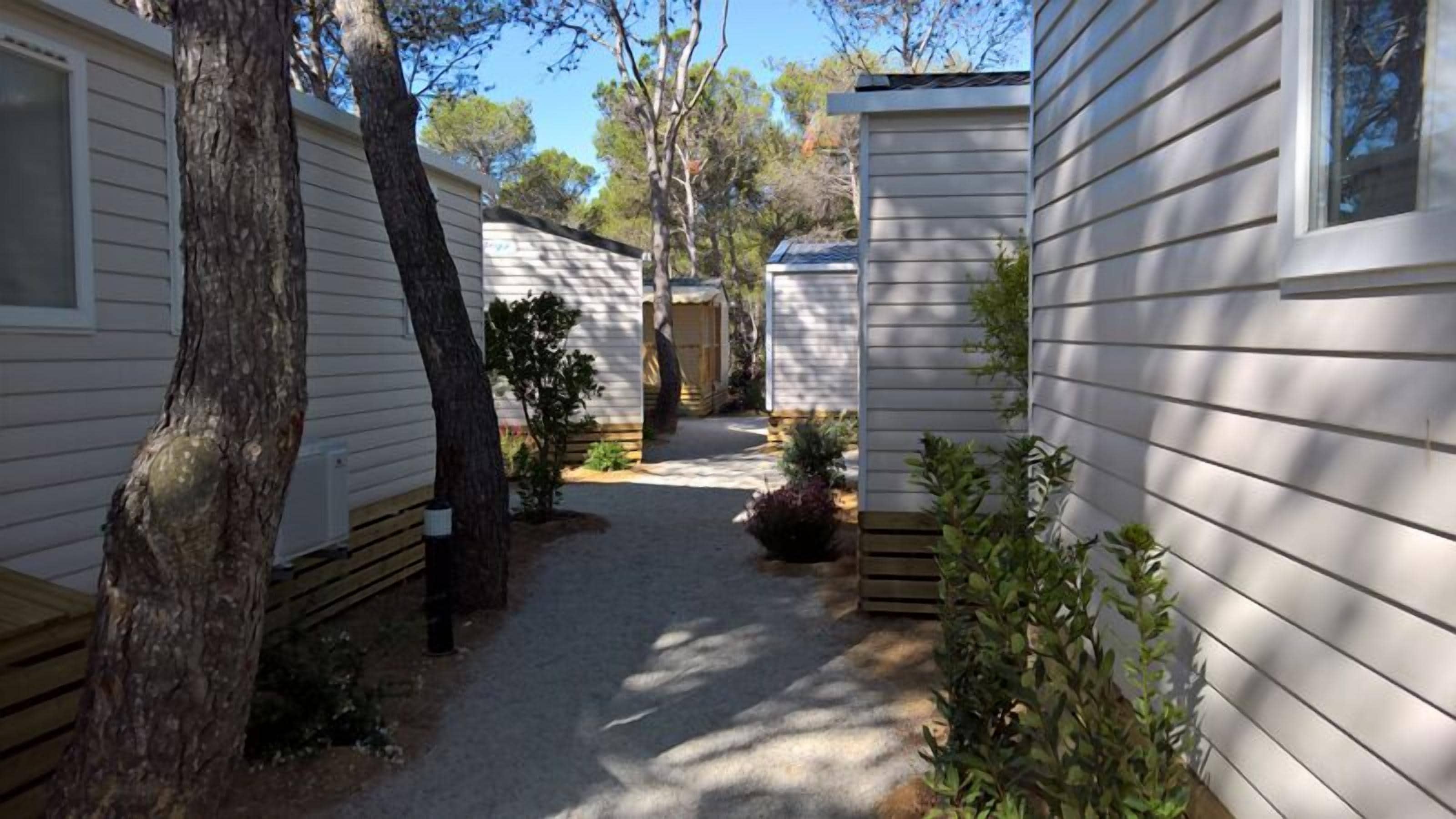 Mobil Karavan (4 adults + 2 children - A/C) | Teras/patio