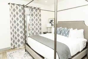 4 室のベッドルーム、アイロン / アイロン台、旅行用ベビーベッド、インターネット