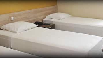 Frigobar, escrivaninha, cortinas blackout, Wi-Fi de cortesia