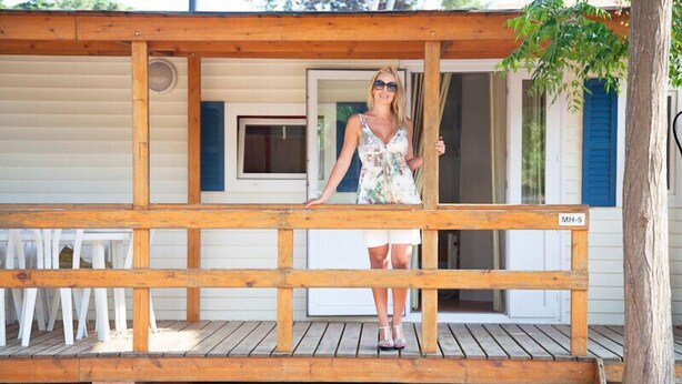 Mobile Home (4+2 Pax) | Terrace/patio