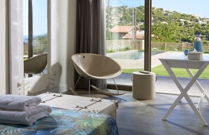 Lavender - Elaia Luxury Ground Floor Suite with Private Pool and Garden | Vue sur le jardin