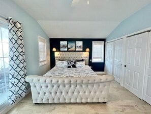 5 bedrooms, desk, iron/ironing board, free WiFi