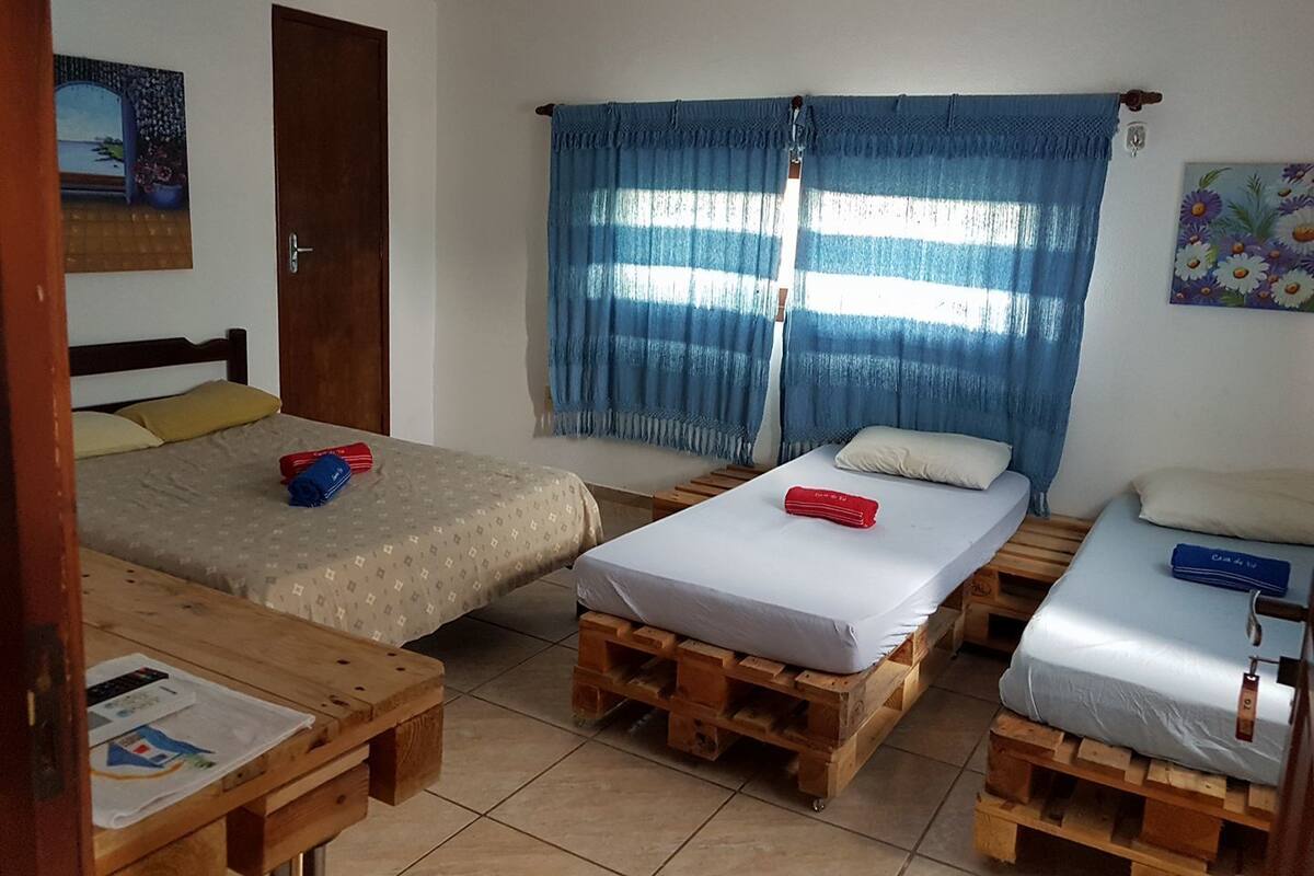 Free WiFi, bed sheets