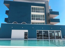 Outdoor pool, sun loungers