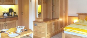 mooi appartement voor 2 personen in de buurt van het bos en het strand, terras, draadloos internet